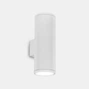 уличный настенный светильник белого цвета с двойным направлением света вверх-вниз