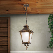 уличный подвесной фонарь с прозрачным корпусом и патинированной арматурой