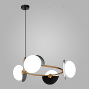 подвесная люстра с четырьмя шарообразными стеклянными плафонами на кольцевой штанге