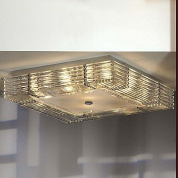 потолочный накладной светильник квадратной формы с декоративной окантовкой