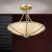 потолочный светильник с глубоким матовым плафоном и золотистой рамой на подвесе