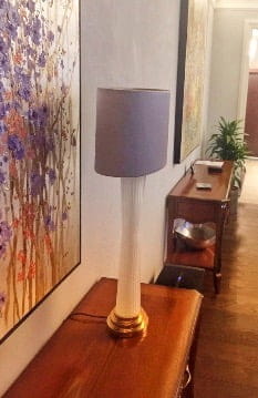 Высокая настольная лампа Bella Figura с абажуром по выбору клиента