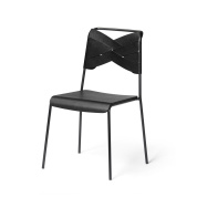 2426-1000 Torso Design House Stockholm Современный обеденный стул с чёрным каркасом