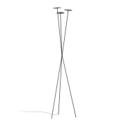 торшер с направленным вверх светом черного цвета