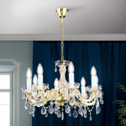 подвесная люстра с восемью свечными рожками и хрустальными подвесками