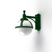 настенное бра с опаловым плафоном на зелёном металлическом держателе