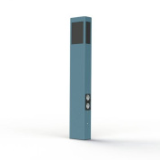 садовый светильник синего цвета с розеткой и узким корпусом