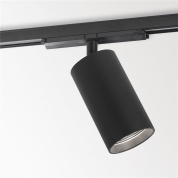 трековый прожектор чёрного цвета для шинопровода