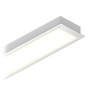 встраиваемый линейный светильник с вытянутым алюминиевым корпусом и равномерным светораспределением