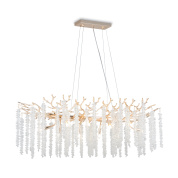 подвесной светильник с множеством стеклянных подвесок в форме капель