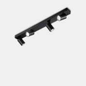 четырехламповый потолочный спот черного цвета с регулируемыми модулями