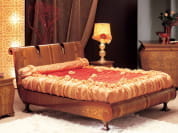 Le volute Двуспальная кровать из орехового дерева Carpanelli
