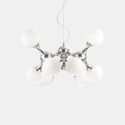 подвесной светильник с множеством шарообразных плафонов из матового стекла