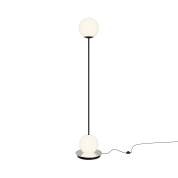 торшер с двумя шарами на металлической стойке черного и хромированного цвета