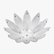 встраиваемый потолочный светильник с крупными радиальными лепестковыми элементами
