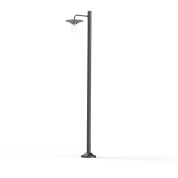 фонарный столб с плафоном серого цвета