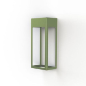 уличный настенный светильник прямоугольной формы зелёного цвета