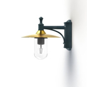 настенное бра с купольным плафоном и зелёным металлическим держателем