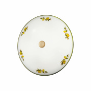 потолочный светильник латунного цвета с тремя лампами