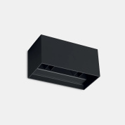 настенный светильник с прямоугольным корпусом и направленным вниз световым потоком