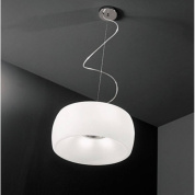 подвесной светильник с круглым плафоном из матового стекла