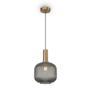 подвесной светильник с рифленым плафоном из серого стекла на латунном основании