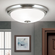 накладной потолочный светильник с широким матовым стеклянным рассеивателем и сатиновым металлическим ободом