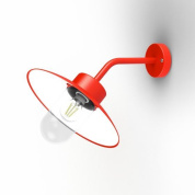 настенный светильник с металлическим плафоном в форме тарелки красного цвета