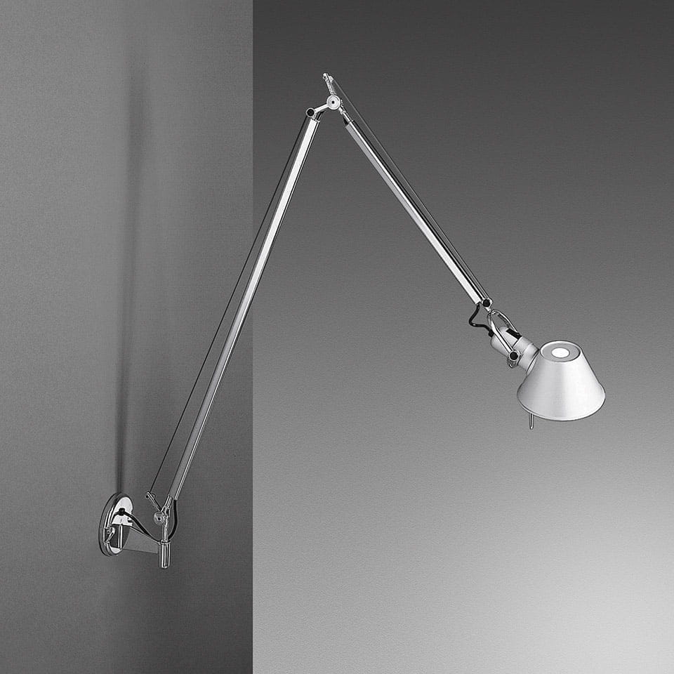 Настенные светильники алюминий. Светильник Artemide Tolomeo a025150. Бра Artemide Tolomeo. Artemide Tolomeo настенный.