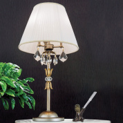 настольная лампа с текстильным абажуром и многоярусным хрустальным декором на металлической основе