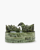 декоративная ароматическая свеча в керамическом подсвечнике с рельефной крышкой