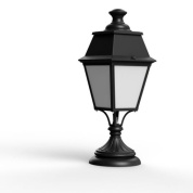 садовый уличный фонарь с матовым плафоном и черным корпусом
