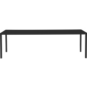 крупный прямоугольный стол с чёрной металлической рамой