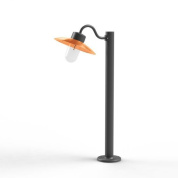 садовый светильник с плафоном медного оттенка