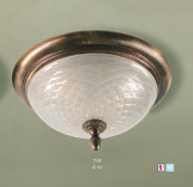 потолочный светильник с куполообразным стеклянным плафоном