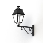 настенный уличный светильник чёрного цвета с прозрачным плафоном на кронштейне