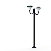 уличный фонарь с двумя рожками и матовыми плафонами на синей стойке