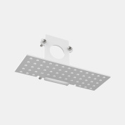 встраиваемая облегчённая заглушка белого цвета с отверстием