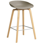 AA003-D153-AA51 Hay About A Stool барный стул с сиденьем цвета хаки на деревянных ножках из лакированного дуба