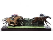 AT THE DERBY HORSES Фарфоровый декоративный предмет Lladro 1001967