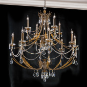 двенадцатирожковая хрустальная люстра с четырёхрожковым верхним ярусом
