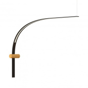 настенное бра с изогнутым металлическим держателем и цилиндрическим источником света