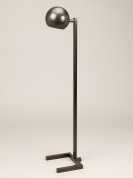 торшер с шарнирной головкой и металлическим плафоном в бронзовом оформлении
