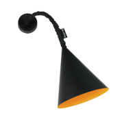 настенное бра с металлическим коническим абажуром и тёплым внутренним оттенком