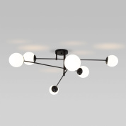 многорожковая потолочная люстра с шарообразными стеклянными плафонами на разветвленной штанге