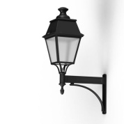 настенный уличный фонарь с прозрачным плафоном и черным корпусом на изогнутом кронштейне