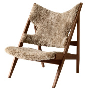 71058-002371 Audo Copenhagen Knitting Lounge Chair , Орех / Овчина Сахара