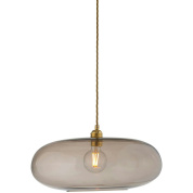 подвесной светильник с овальным плафоном из стекла каштаново-коричневого цвета