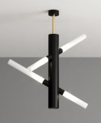 подвесная люстра с пересекающимися цилиндрическими световыми модулями