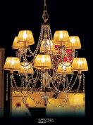 люстра с десятью рожками и декоративными элементами в классическом стиле